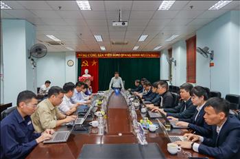 Lãnh đạo Tổng công ty Phát điện 1 làm việc tại Công ty cổ phần Nhiệt điện Quảng Ninh về công tác phát điện mùa khô năm 2024